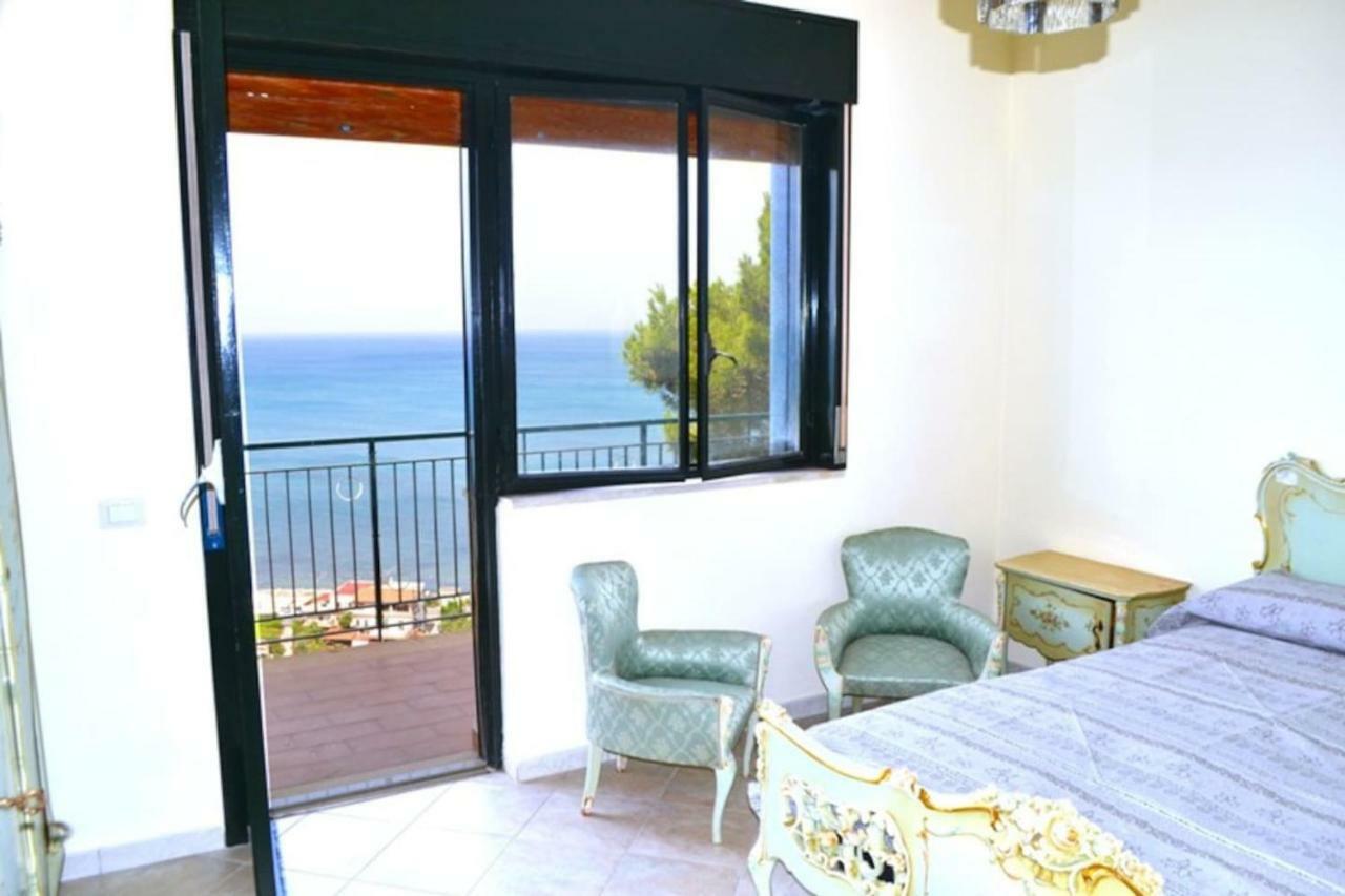 טראביה Casa Vacanze La Petrusella מראה חיצוני תמונה